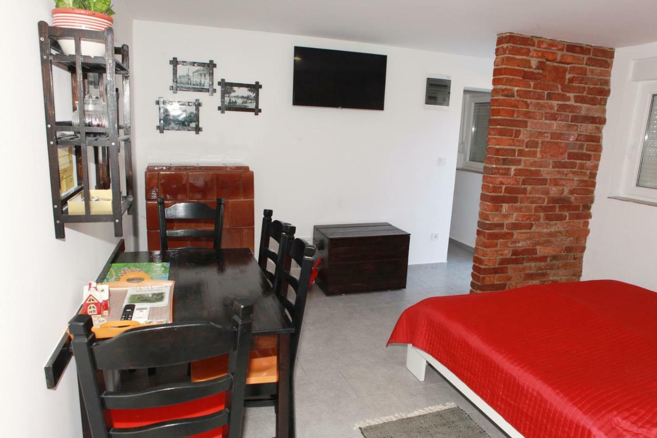 Apartman Kupa カルロヴァッツ エクステリア 写真