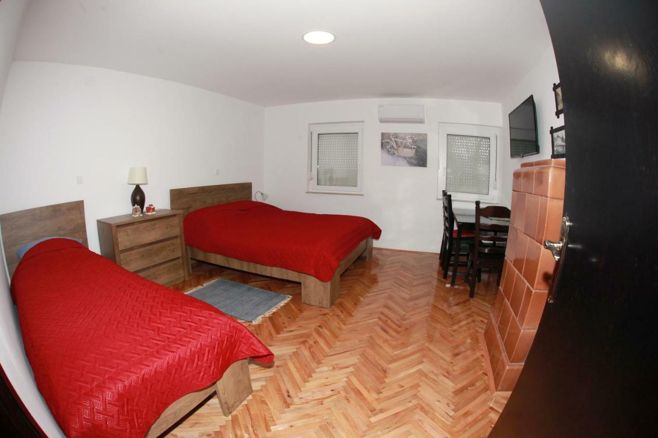 Apartman Kupa カルロヴァッツ エクステリア 写真